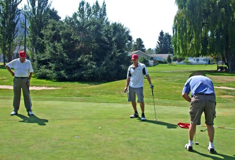 Sunshore Golf Course Brock Endean 12 768x525